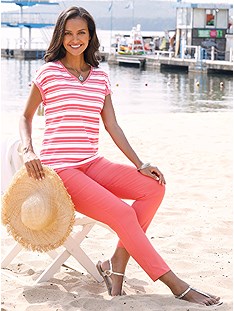 Striped V-Neck Top product image (443673.YLWH.1.1_WithBackground)