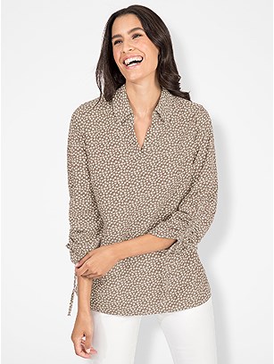 Heart Printed V-Neck Blouse product image (538771.BEPR.1.14_WithBackground)