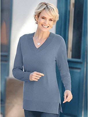 Ribbed V-Neck Sweater product image (579575.PWBL.1s)