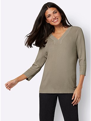 sweater product image (579729.DKBR.2.39_WithBackground)