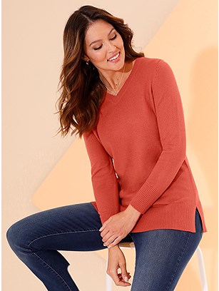 V-Neck Long Sweater product image (582448.TC.1.1_WithBackground)