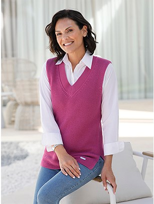 Ribbed V-Neck Sweater Vest product image (584720.HEPK.1.1_WithBackground)